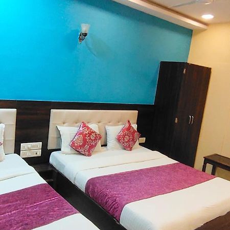 Hotel Golden Galaxy - Santacruz East Mumbai Exterior photo