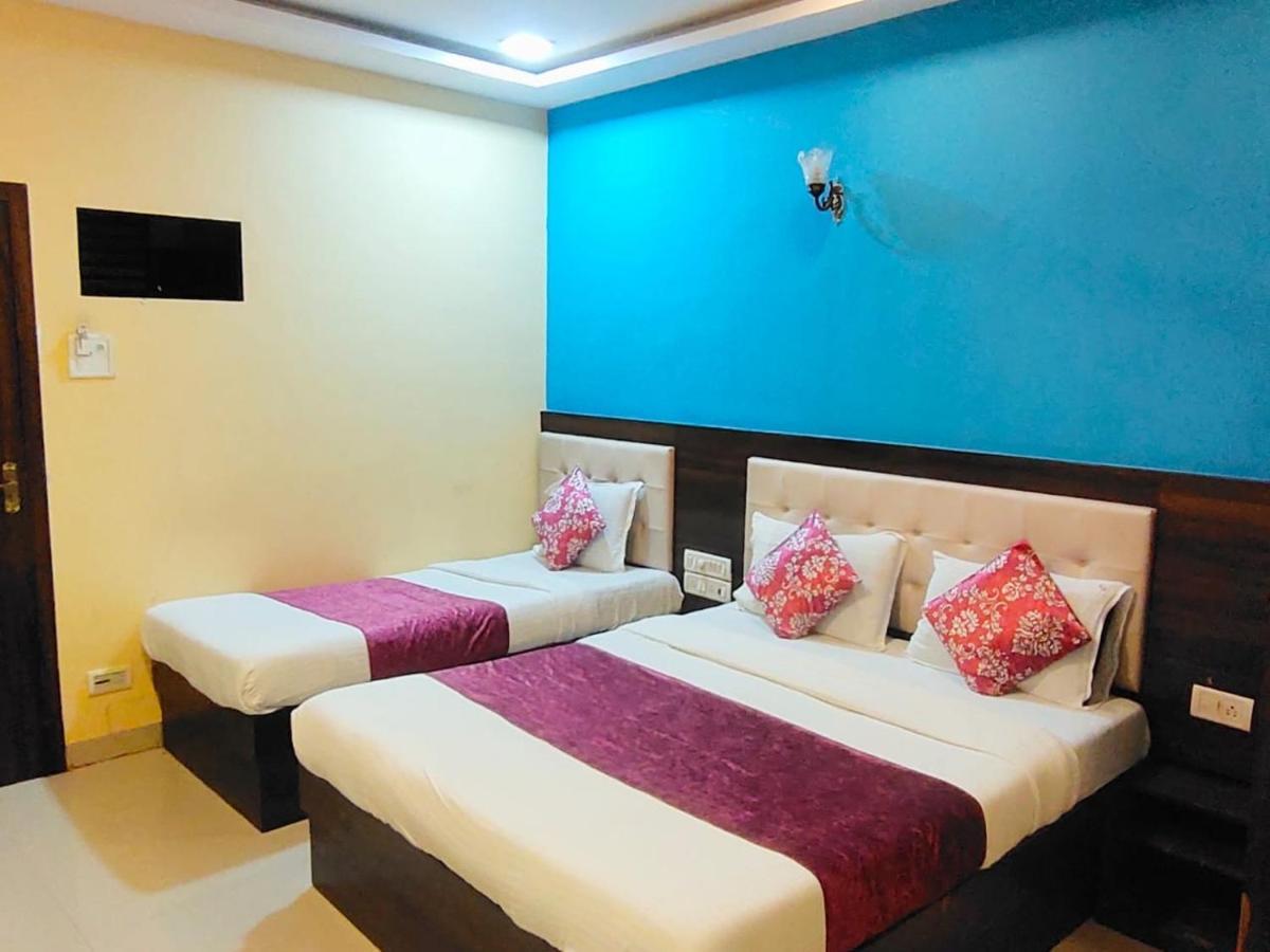 Hotel Golden Galaxy - Santacruz East Mumbai Exterior photo