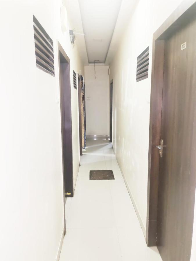 Hotel Golden Galaxy - Santacruz East Mumbai Exterior photo